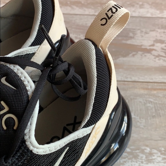 NWT Nike Air Max 270 black - Picture 8 of 8